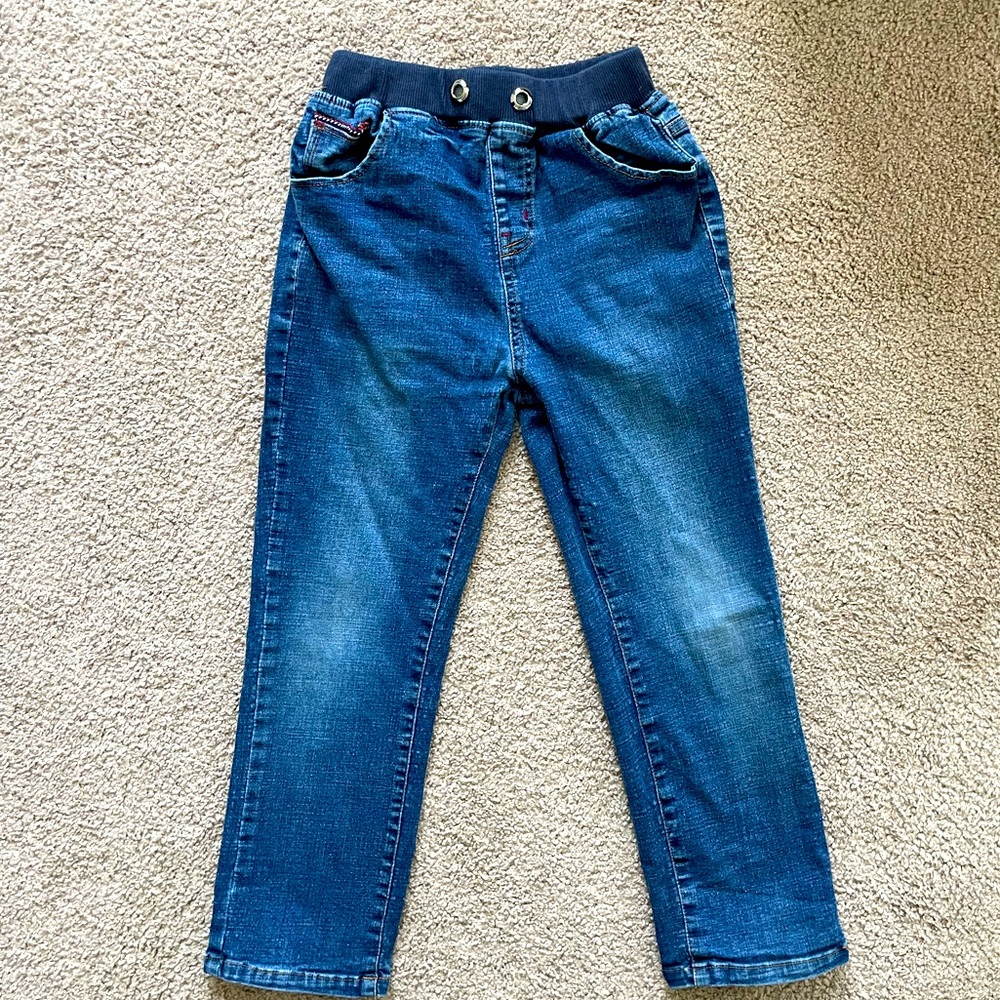 Boys Denim Jean. Size: 130, or boys 7. Great condition! Elastic waist.